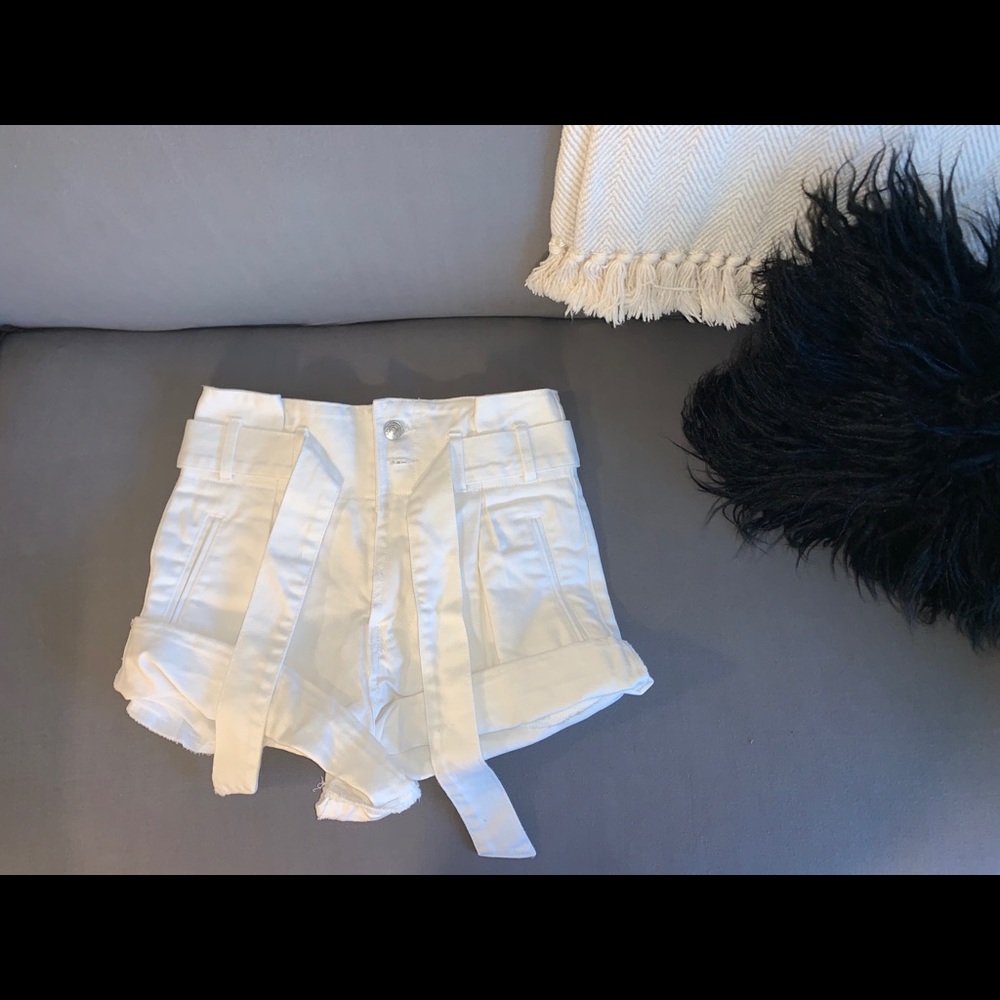 High Waisted White Short